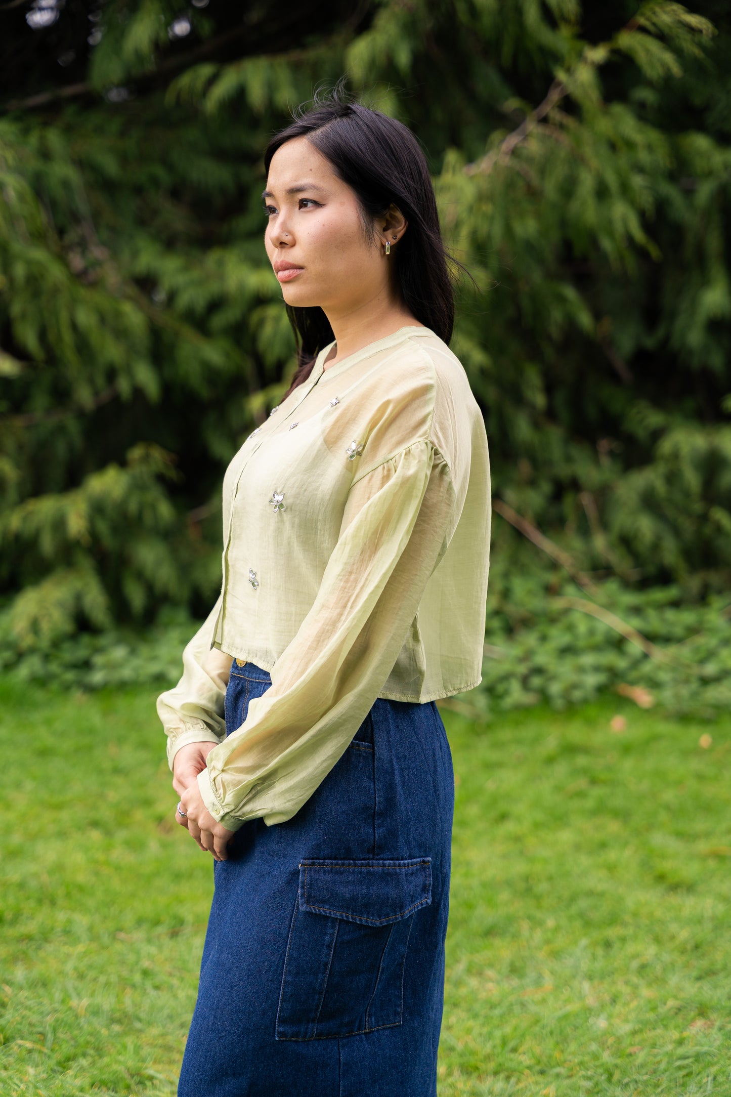 
                  
                    Toumei Sheer flower cropped blouse-green
                  
                