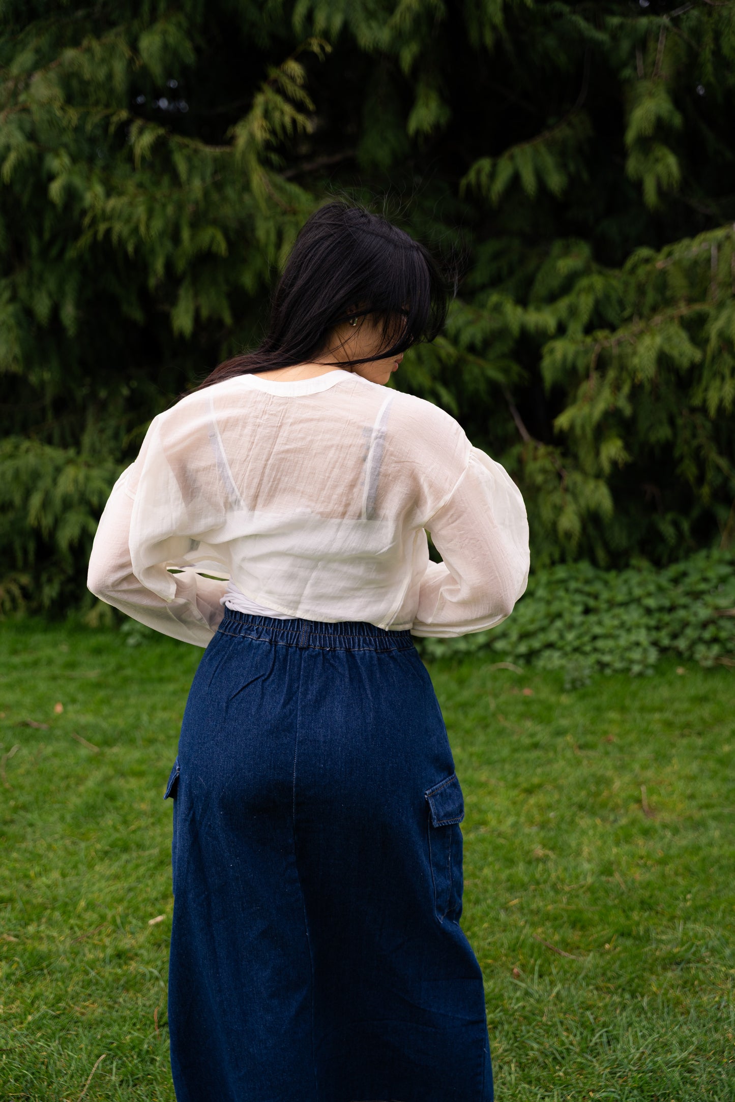 
                  
                    Toumei Sheer flower cropped blouse-cream
                  
                
