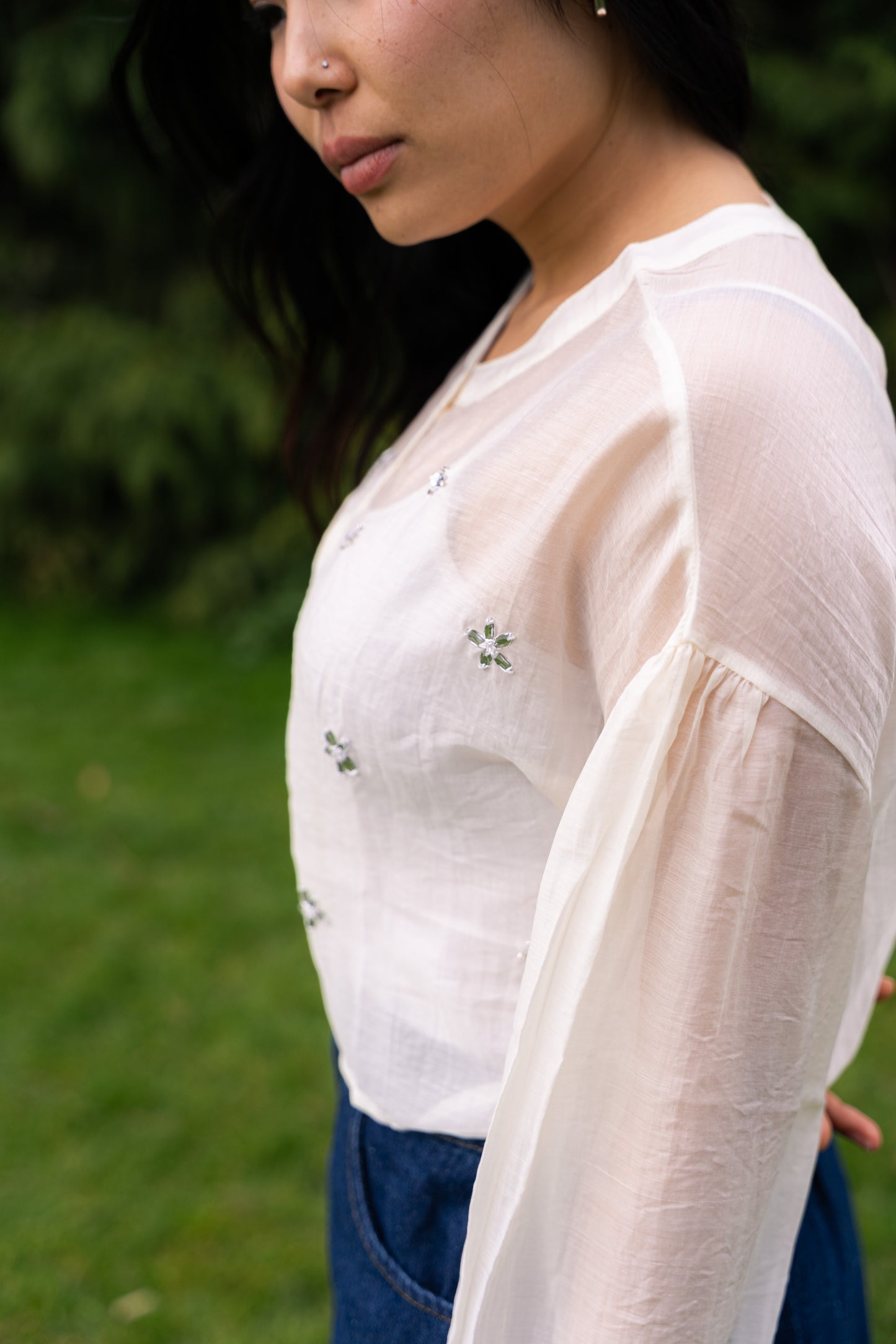 
                  
                    Toumei Sheer flower cropped blouse-cream
                  
                