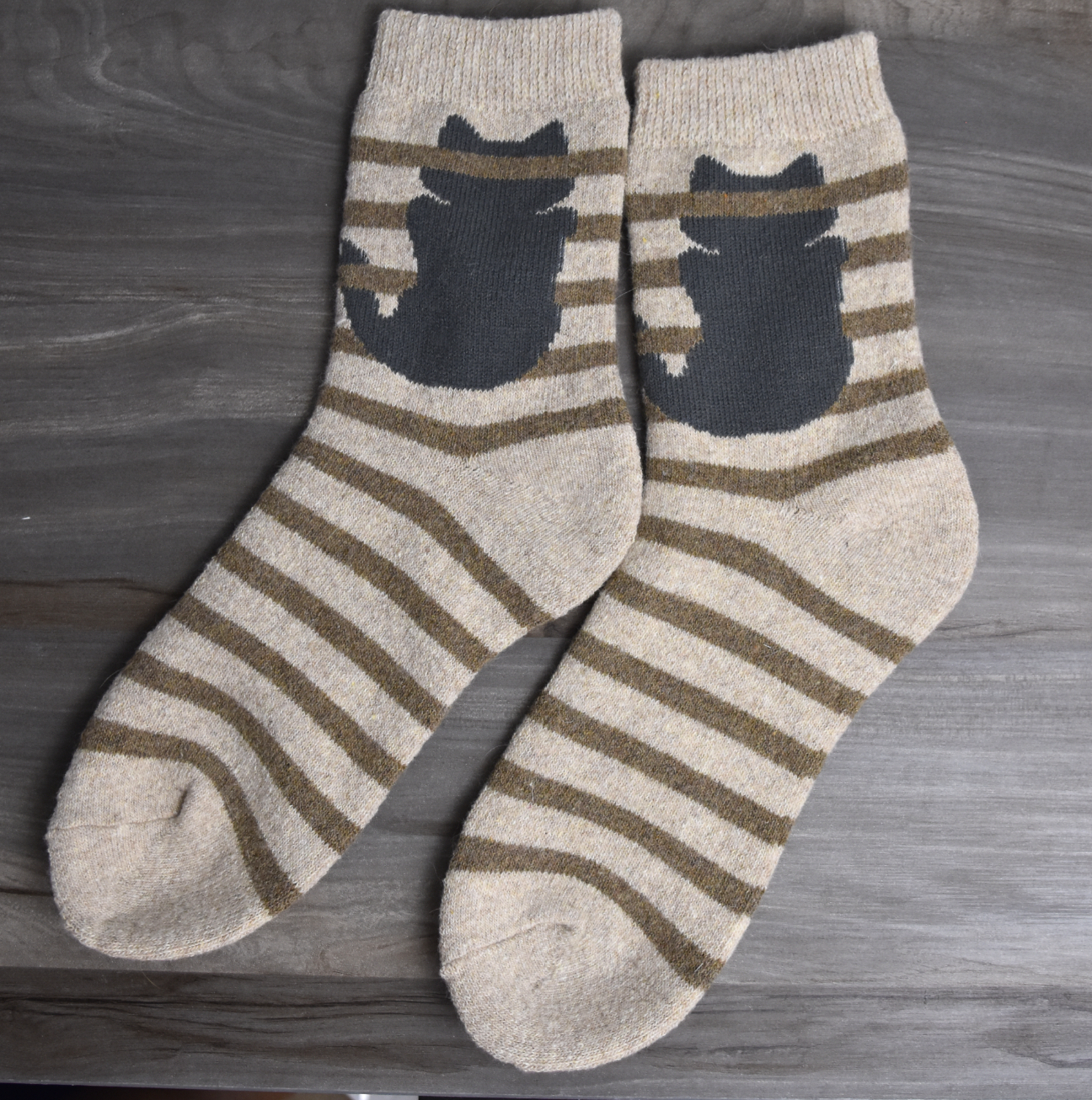 
                  
                    Thick Striped Cat Socks- Beige
                  
                