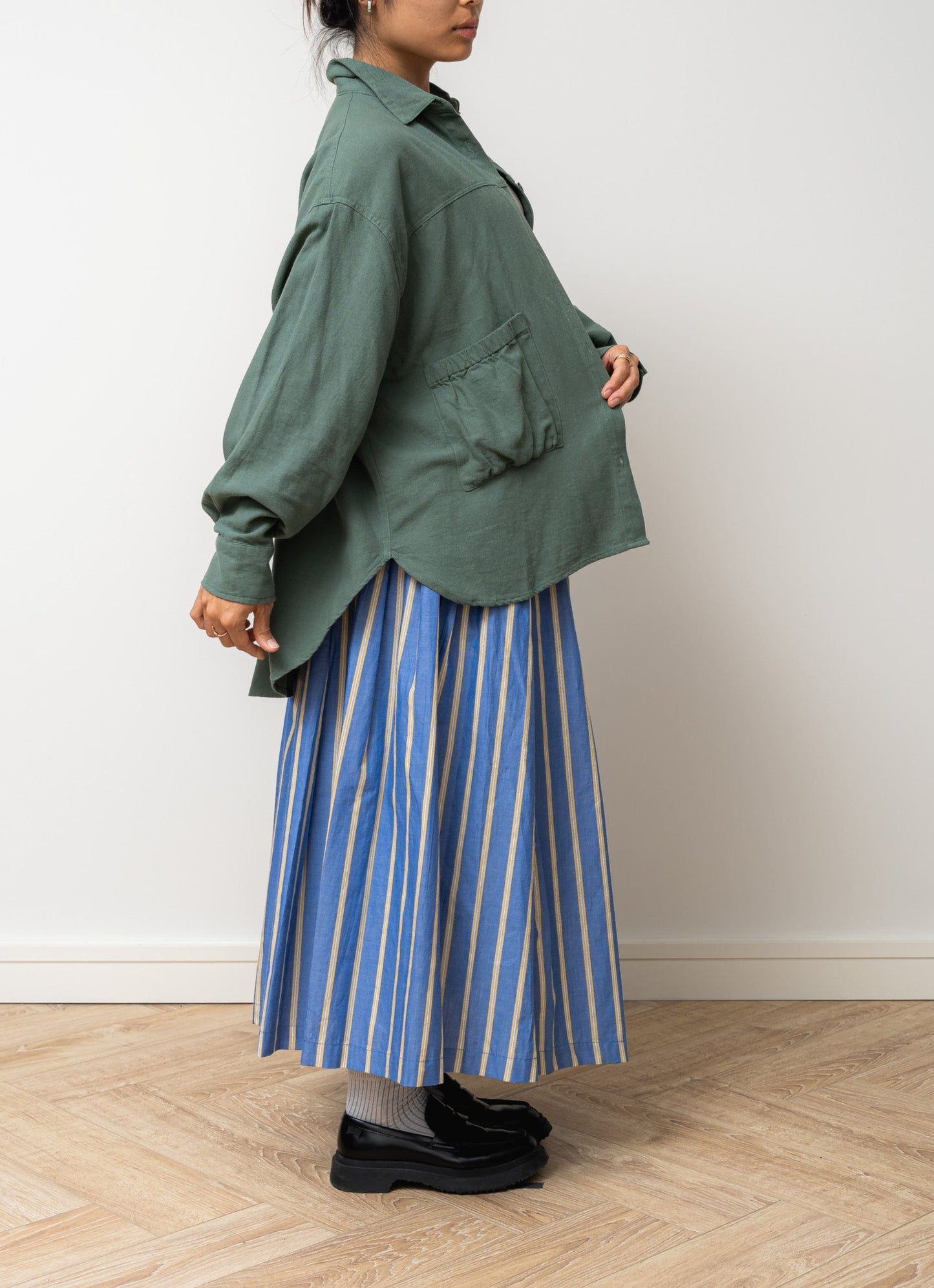 
                  
                    Midori Unisex Pocket Blouse- Green
                  
                