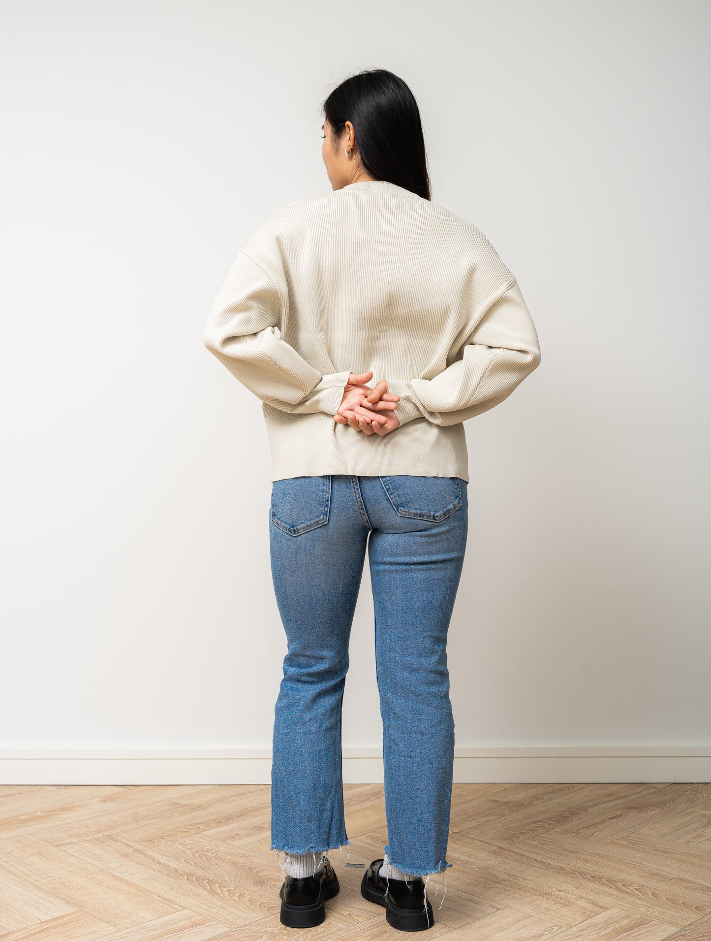 
                  
                    Kumo Fine Ribbed Knit Cardigan Sweater- Beige
                  
                