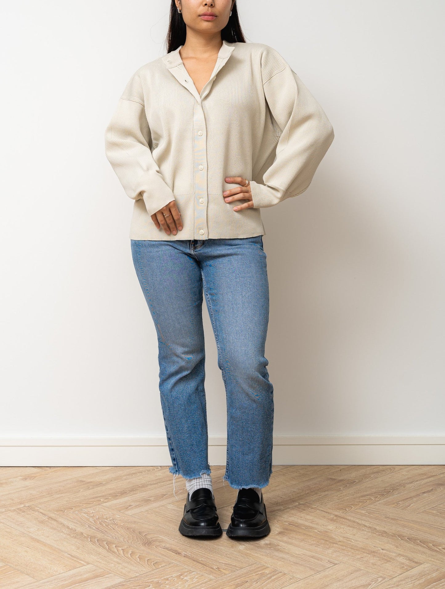 
                  
                    Kumo Fine Ribbed Knit Cardigan Sweater- Beige
                  
                
